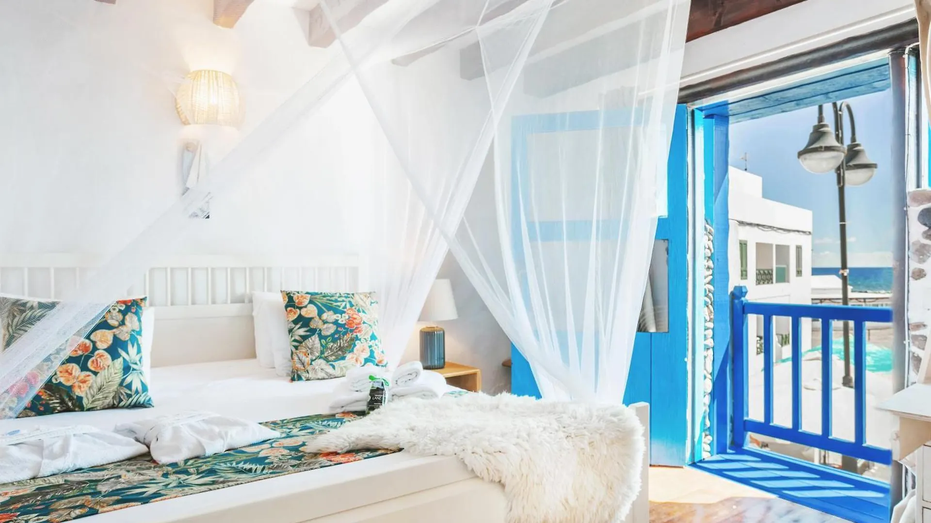 Eco Fisherman'S Seafront Cottage - Fantastic Views - Private Courtyard Arrieta  0*, Arrieta (Lanzarote)